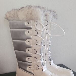 Women's White and Gray Winter Boots